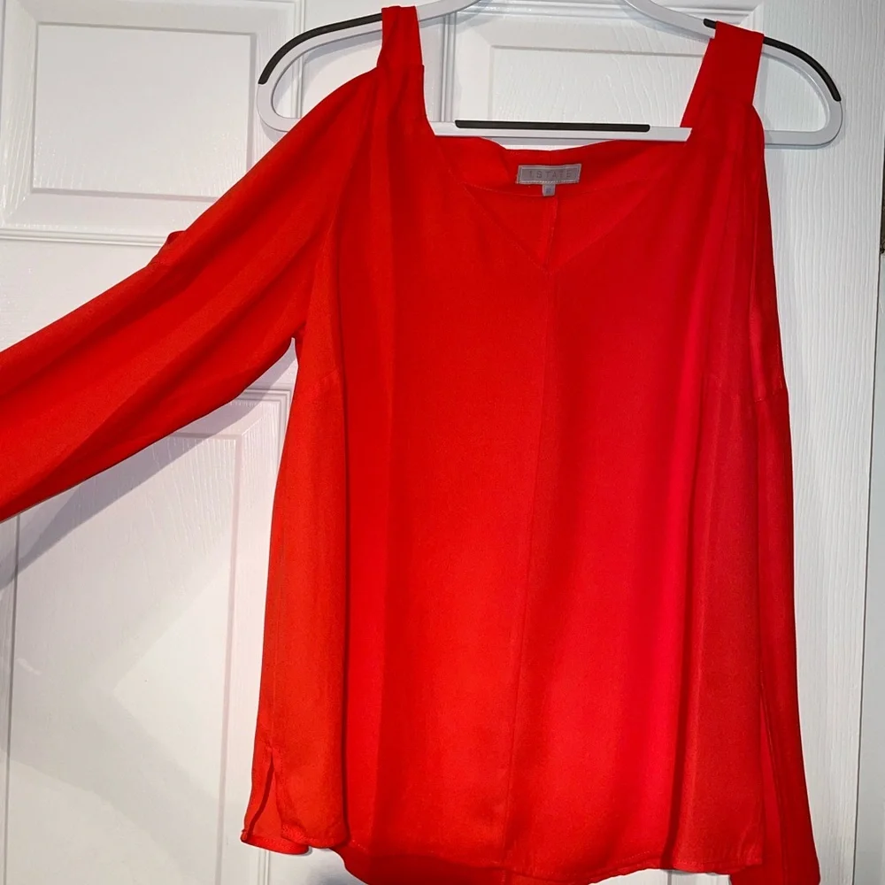 Women’s Coral Open Shoulder Blouse - NWT SIZE M - Picture 1 of 4